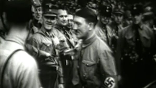 Hitler, La historia jamás contada - Parte II