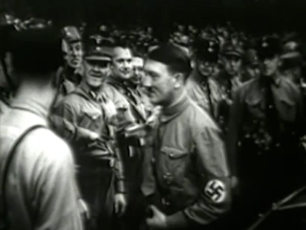 Hitler, La historia jamás contada - Parte II