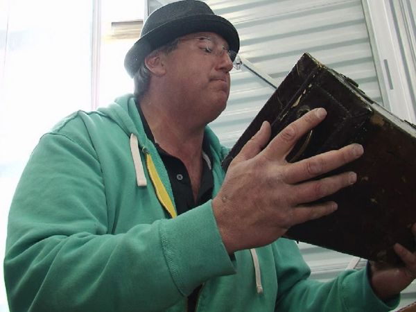 Storage Wars New York - An Embarrassment of Richards