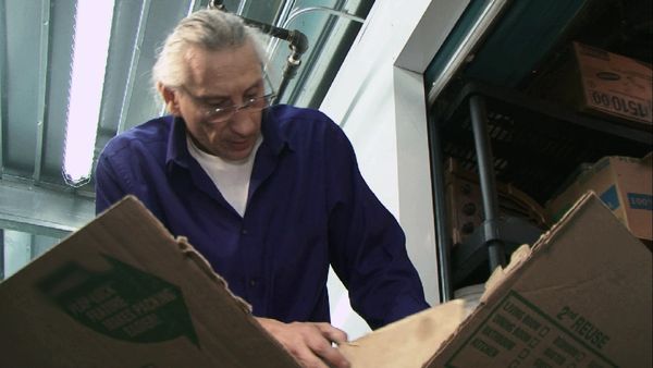 Storage Wars New York - Hi-Text . . . Hi-Jinx