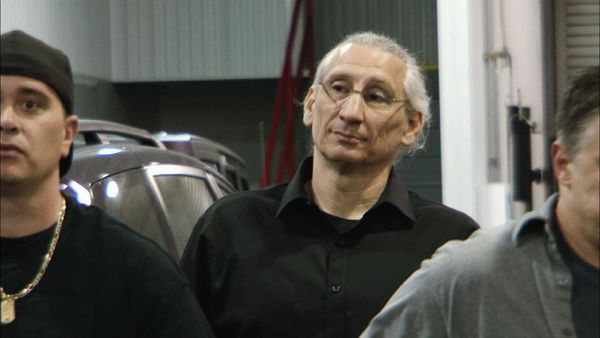 Storage Wars New York - Snakes in a Locker