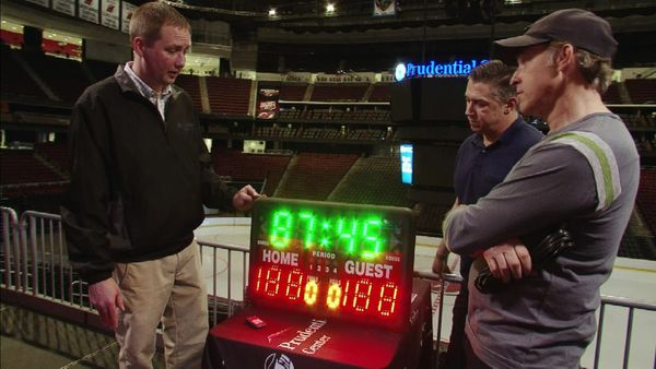 Storage Wars New York - Pig In A Puck