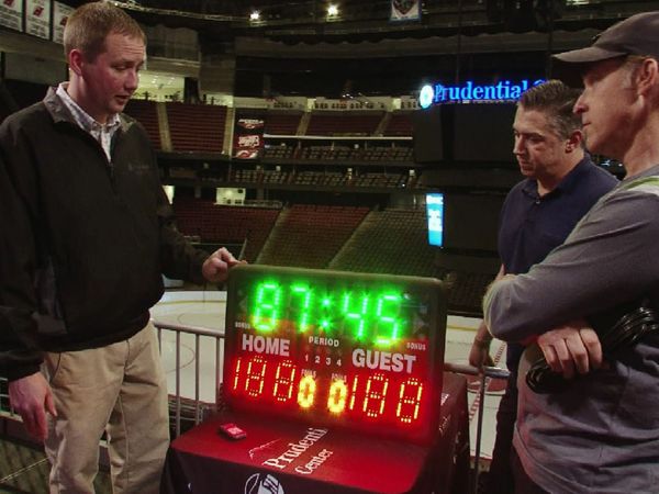 Storage Wars New York - Pig In A Puck