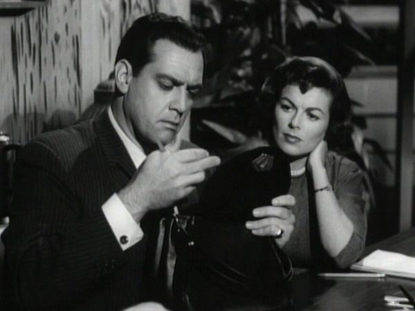Perry Mason - The Case of the Hesitant Hostess