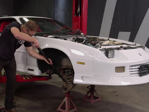 Carcass en español - Para nuestro Camaro de Autocross, más ancho es mejor: Nueva suspensión y zapatos