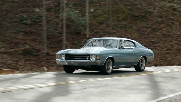 Detroit Muscle (LAS) - El Chevelle de granero se enciende y llega a la carretera