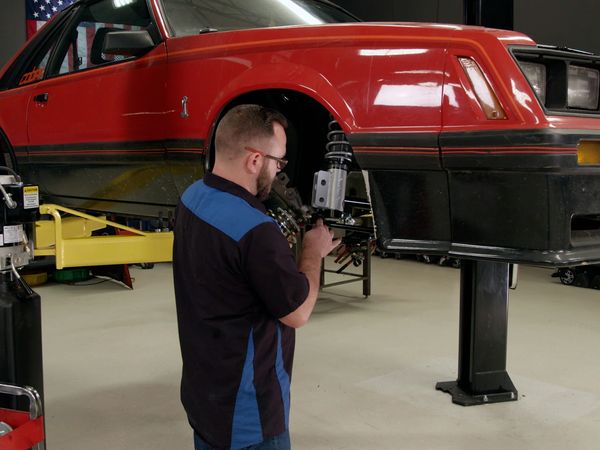 Detroit Muscle (LAS) - Revisión de la suspensión del Foxbody Cobra