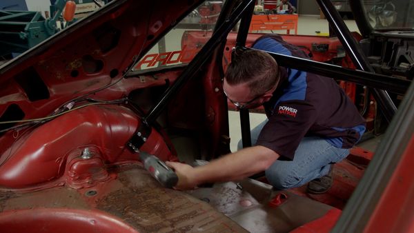 Detroit Muscle (LAS) - Transformación de un Mustang Cobra de los 80, Parte 2