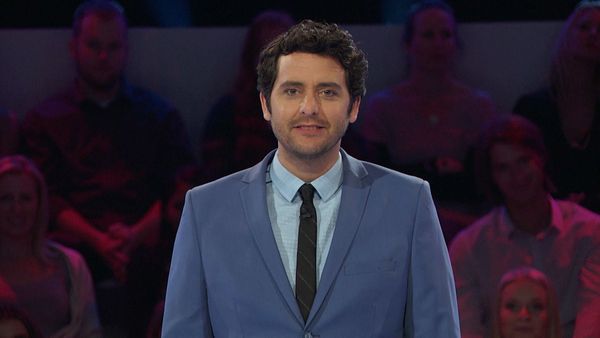 Idiotest - New Couple vs. Figure Skaters