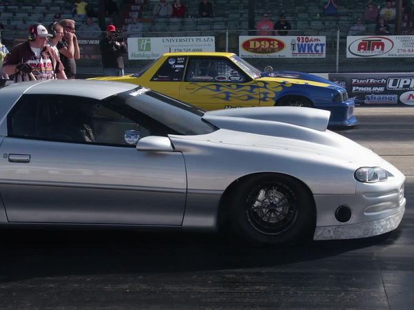 Engine Power (LAS) - El Camaro Triple Threat participa en la carrera OSCR