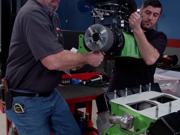Engine Power (LAS) - El Ford 390 FE del vertedero recibe grandes mejoras de potencia