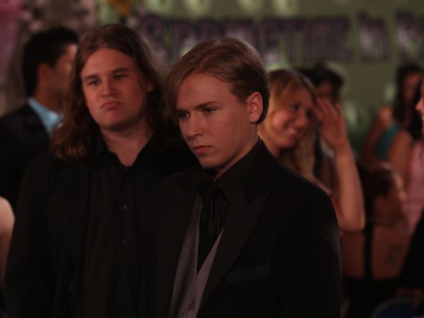 Degrassi: la nueva generación - Why Can't This Be Love? Parte 1