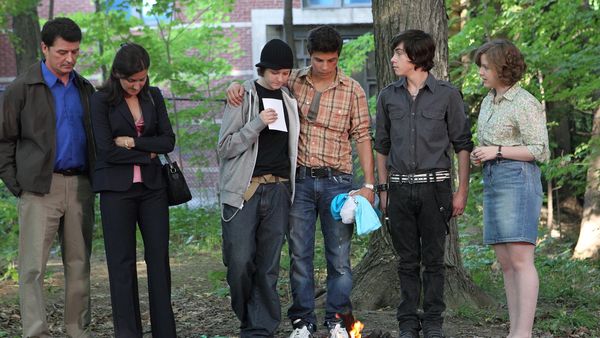 Degrassi: la nueva generación - My Body Is A Cage, Parte 2