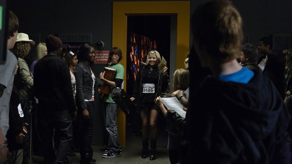 Degrassi: la nueva generación - Tears Dry On Their Own, Parte 1