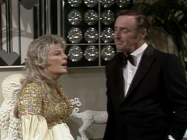 Rowan & Martin's Laugh-In - Rowan & Martin's Laugh-In: S6 E2