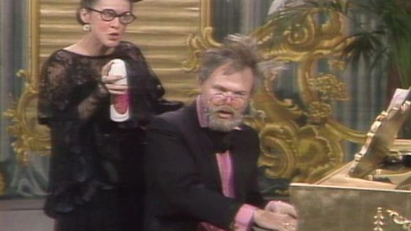 Rowan & Martin's Laugh-In - Rowan & Martin's Laugh-In: S4 E25