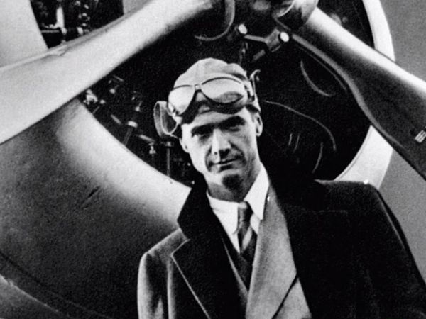 Dr. Feelgood - Howard Hughes
