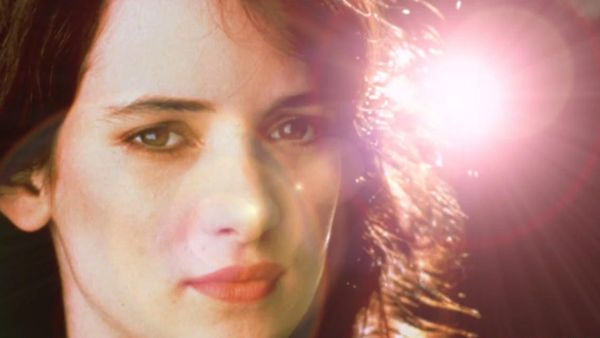Dr. Feelgood - Winona Ryder