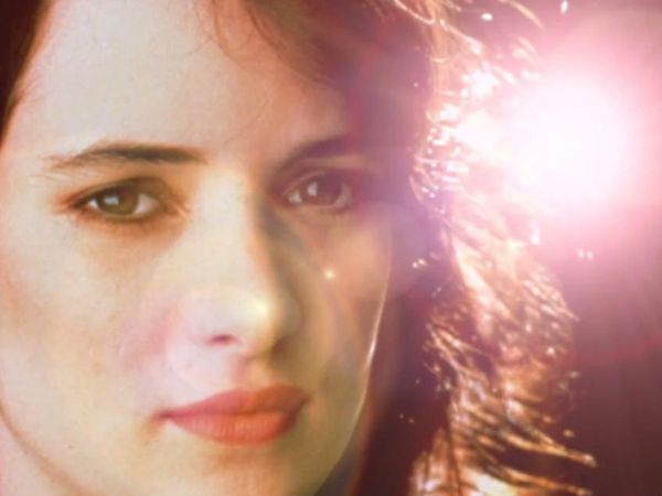 Dr. Feelgood - Winona Ryder