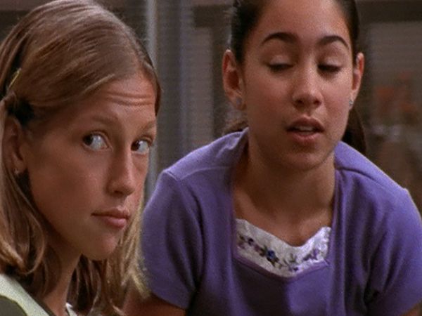 Degrassi: la nueva generación - Idioteque