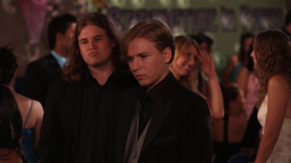 Degrassi: The Next Generation - Por qué esto no puede ser amor, Primera parte