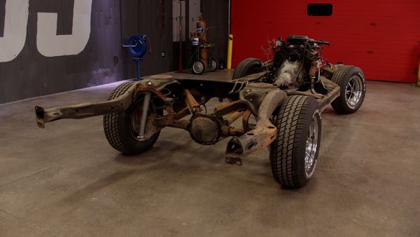 Carcass - Construyendo un Go-Kart tamaño adulto con un chasis del depósito de chatarra