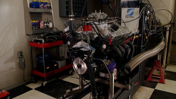Engine Power - ¿Un LQ4 de GM o un Windsor de Ford?  ¿Cuál tiene más potencia?