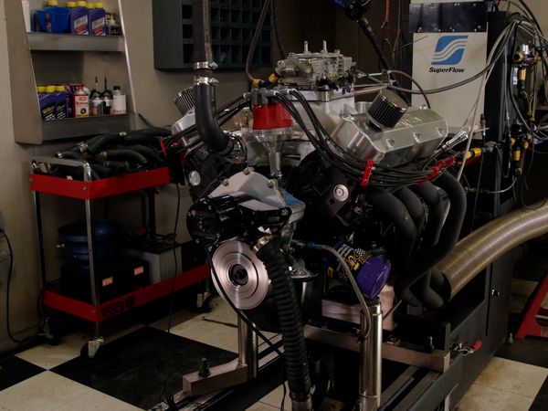 Engine Power - ¿Un LQ4 de GM o un Windsor de Ford?  ¿Cuál tiene más potencia?