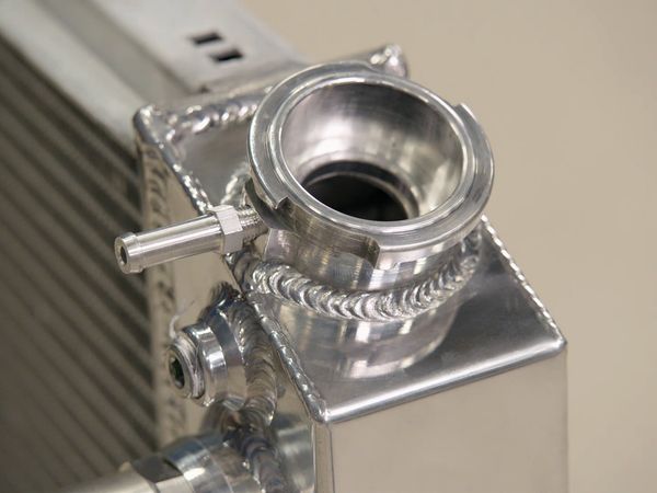 Engine Power - Ayudamos a un espectador a solucionar algunos elementos esenciales en su Chevy Z71 del 99