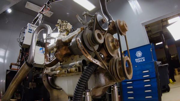Engine Power - Arrancará un Ford 300 de seis cilindros después de estar parado 20 años