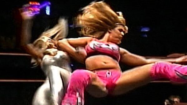 Womens Wrestling Wars - women's wrestling wars: title belt robbery