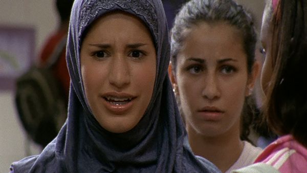 Degrassi: la nueva generación - Take A Bow, Parte 1