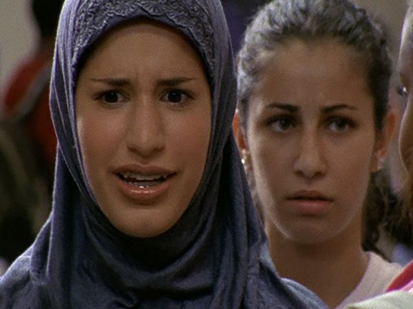 Degrassi: la nueva generación - Take A Bow, Parte 1