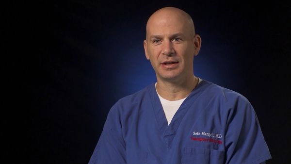 Sala de emergencias: Historias inéditas - Hierro en la cabeza