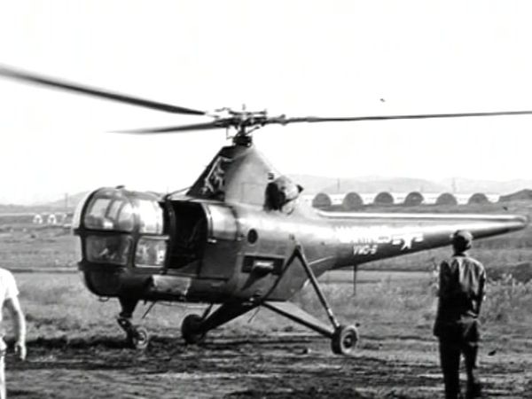Innovations of War: The Evolution of Tactical Military Weapons - Vertical Flight