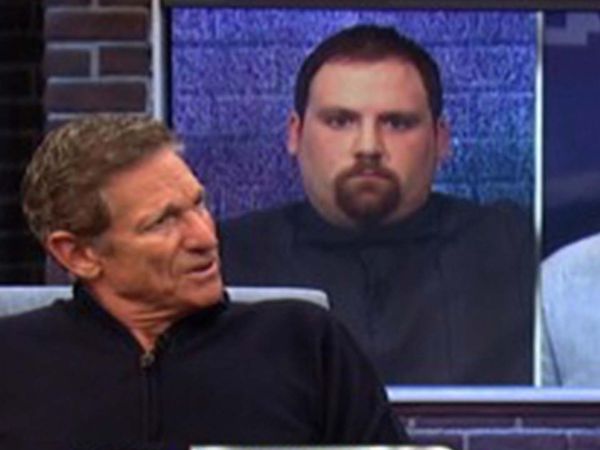 The Maury Show - My Sister Sleeps Around... Give Your Baby A DNA Test!