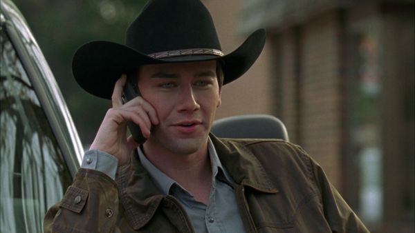 Heartland en español - Héroe local