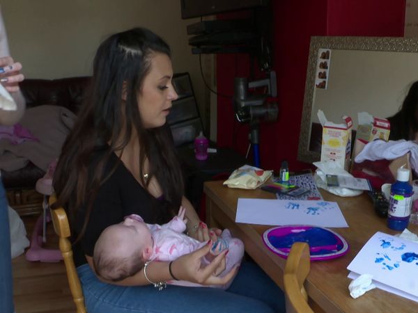 Jovens e Mães UK - Episódio 5