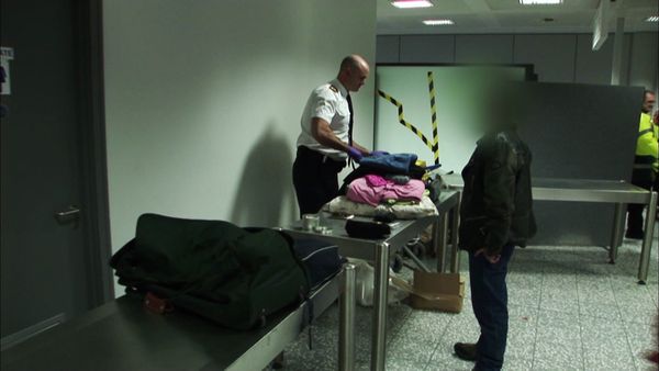 Customs - Episode 007