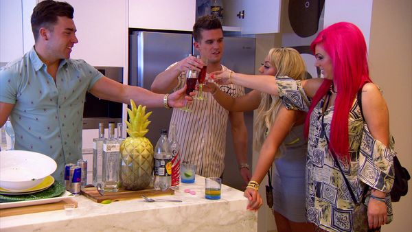 Geordie Shore - The Gang Go Down Under