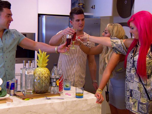Geordie Shore - The Gang Go Down Under