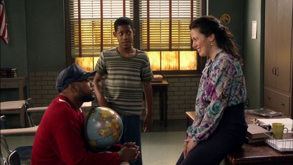 Everybody Hates Chris - Everybody Hates The Ex-Cons