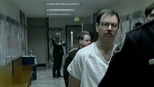 Becoming Evil - Serial Killers - Victims and the Media