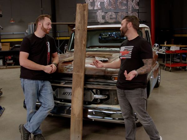 Truck Tech (LAS) - Instalando una cama de aluminio en un Chevy C10