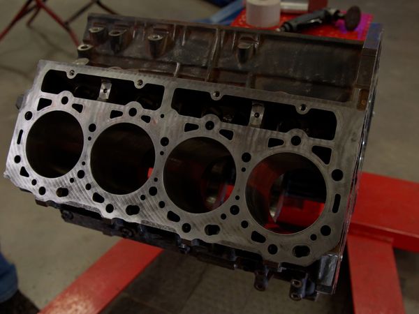 Truck Tech (LAS) - ¿Cómo construir una bestia de alta potencia con diesel?