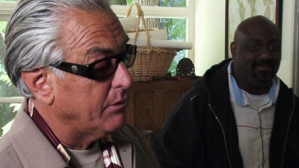 Storage Wars - Here's Lookin' at You, Kenny