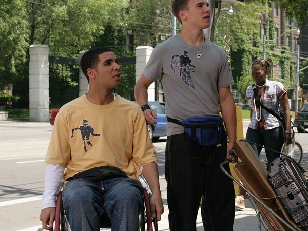 Degrassi : La Nouvelle Génération - Le Sens des affaires