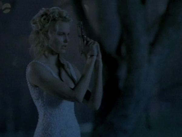 Robert Altman Presents Gun (LAS) - Rebotar