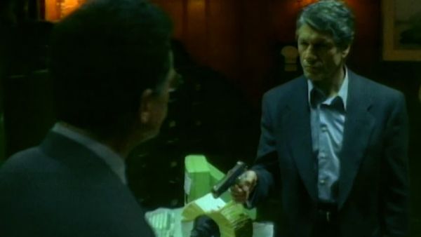 Robert Altman Presents Gun (LAS) - El agujero