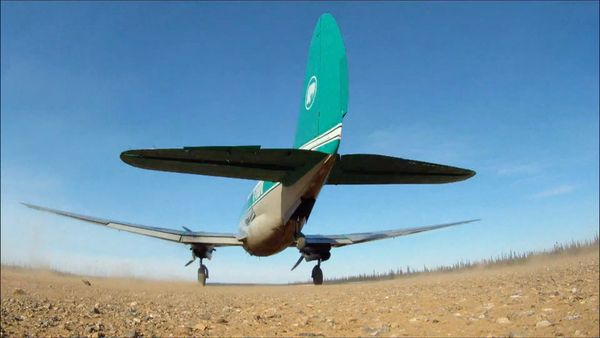 Pilotos del Ártico - Voladura de presas